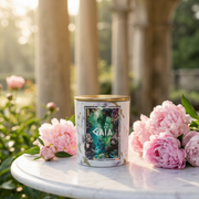 Lueur Enigmatique - Générosité de Pivoine et Éclat de Vanille